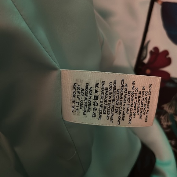 ALICE + OLIVIA Justine Floral Blazer & Pants - Picture 8 of 8